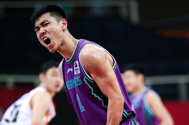 高詩巖最新動態(tài)，籃球新星閃耀賽場，影響力持續(xù)擴大