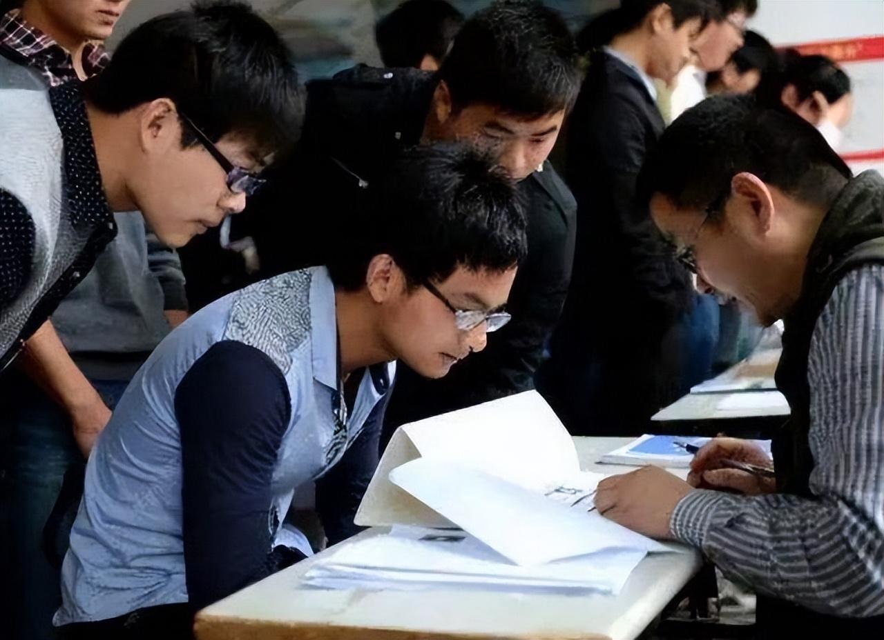 鐵路薪資改革邁入新時代，科技重塑未來，最新動態(tài)揭示變革趨勢