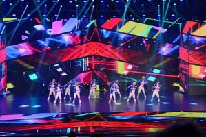 潮流舞蹈風(fēng)采，舞動(dòng)人生，自信閃耀的魅力瞬間