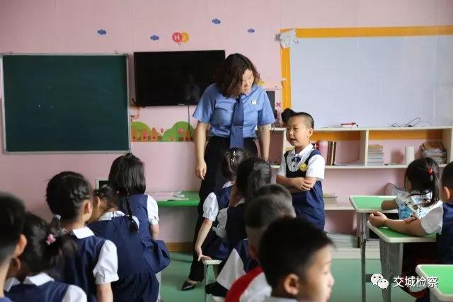 最新東方時事解讀，自然美景背后的探索之旅