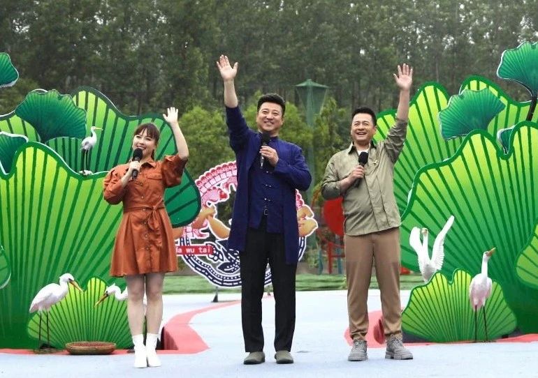 張?zhí)J葦最新客家話視頻，親情與友情的溫馨日常