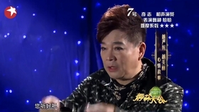 舞臺(tái)上的榮耀與爭(zhēng)議，掌聲下的演員之路