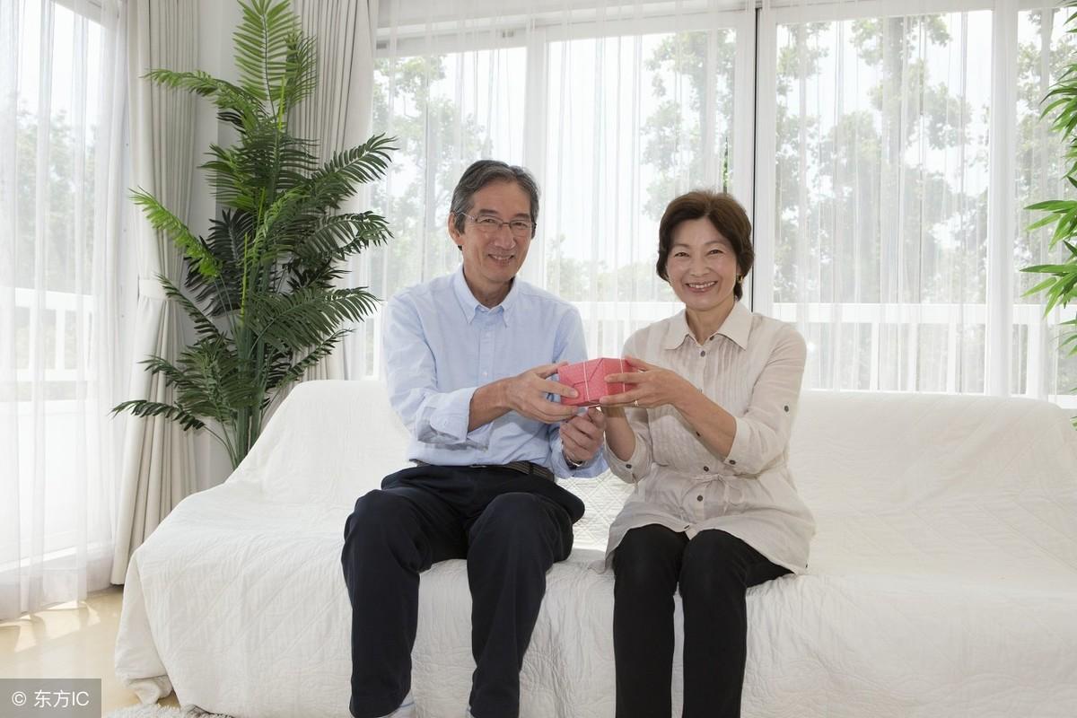 最新挖雞眼視頻，小巷深處的獨特挖雞眼之旅探索