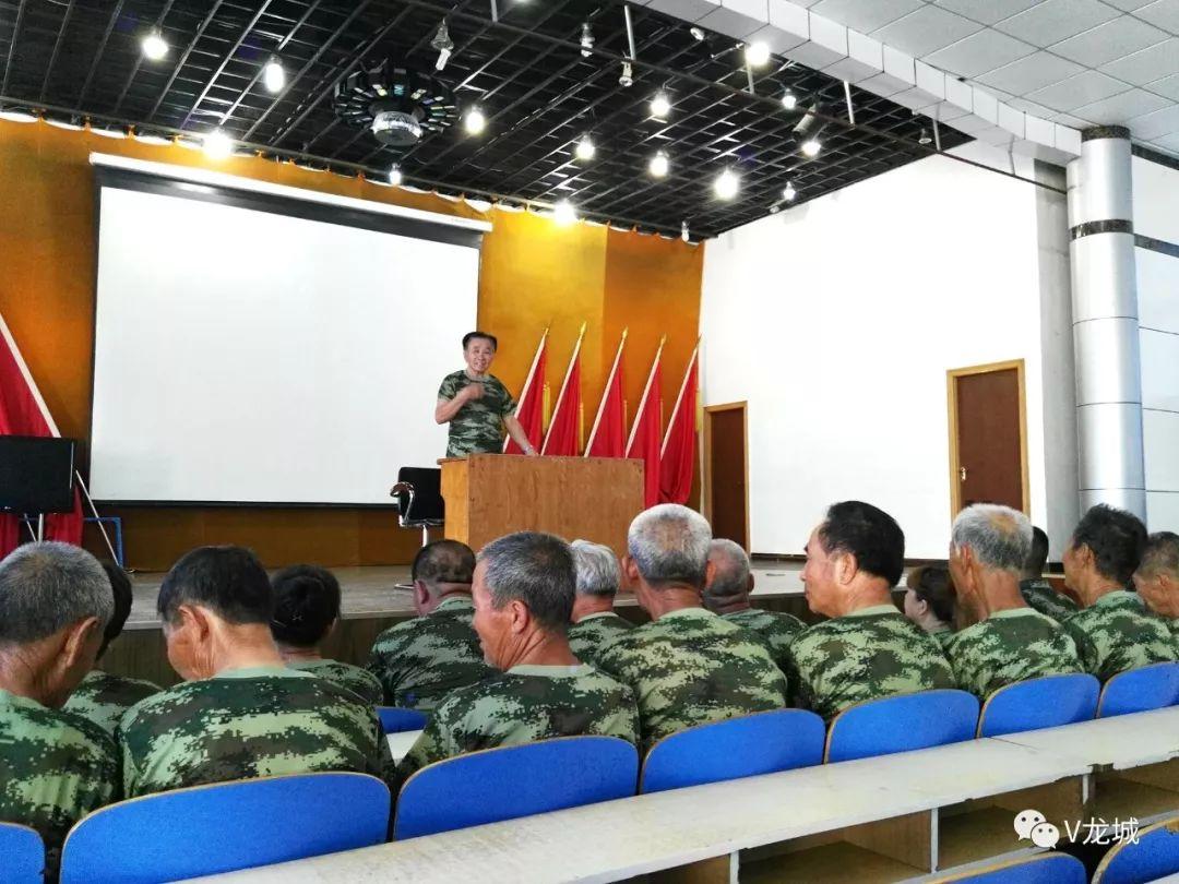 小巷深處的軍迷天堂，最新軍情新聞揭秘