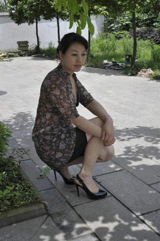 最新熟女論壇免費(fèi)，自信與成就感的蛻變，熟女們的勵(lì)志前行之路！