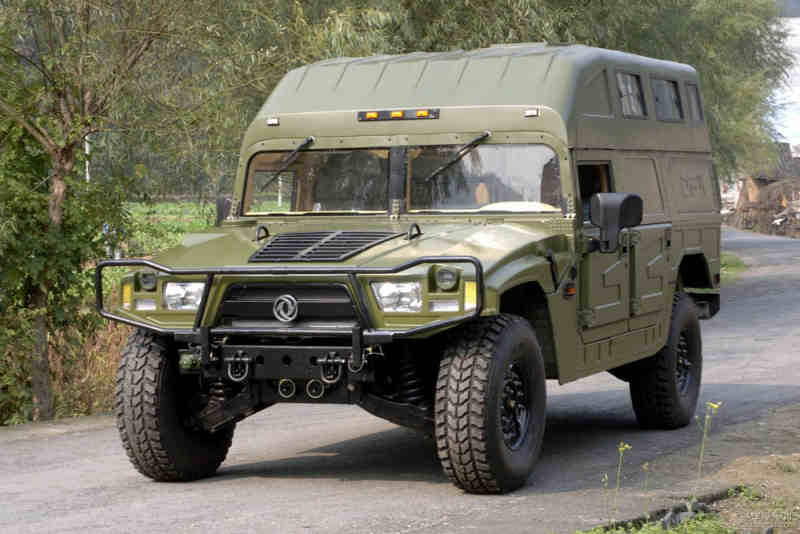 東風(fēng)最新軍車(chē)震撼登場(chǎng)，展現(xiàn)雄姿！