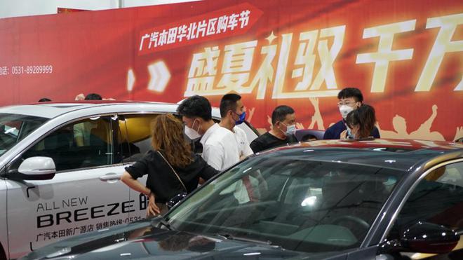 濟(jì)南最新車展，汽車行業(yè)盛宴全景呈現(xiàn)
