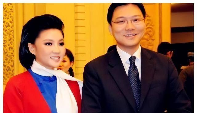 美國(guó)回國(guó)之旅，家的溫馨與友情奇遇的交織
