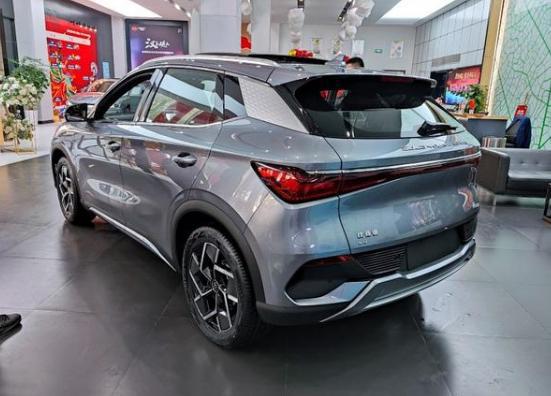 比亞迪電車最新動態(tài)引領行業(yè)革新風暴！