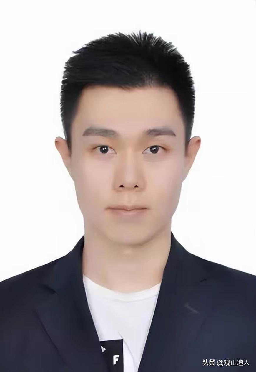 北大女生時(shí)尚搭配與技能提升，最新時(shí)尚包款指南